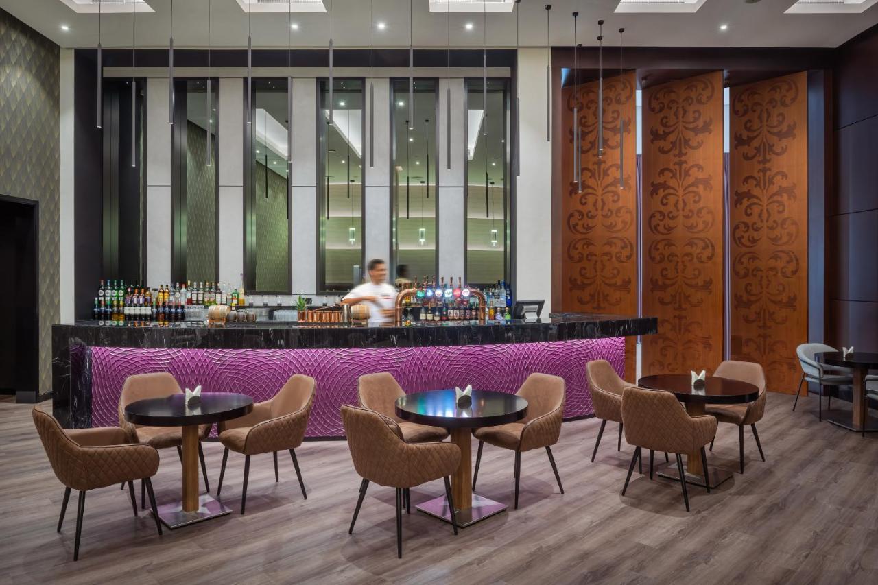 Novotel Deira Creekside Dubaj Kültér fotó