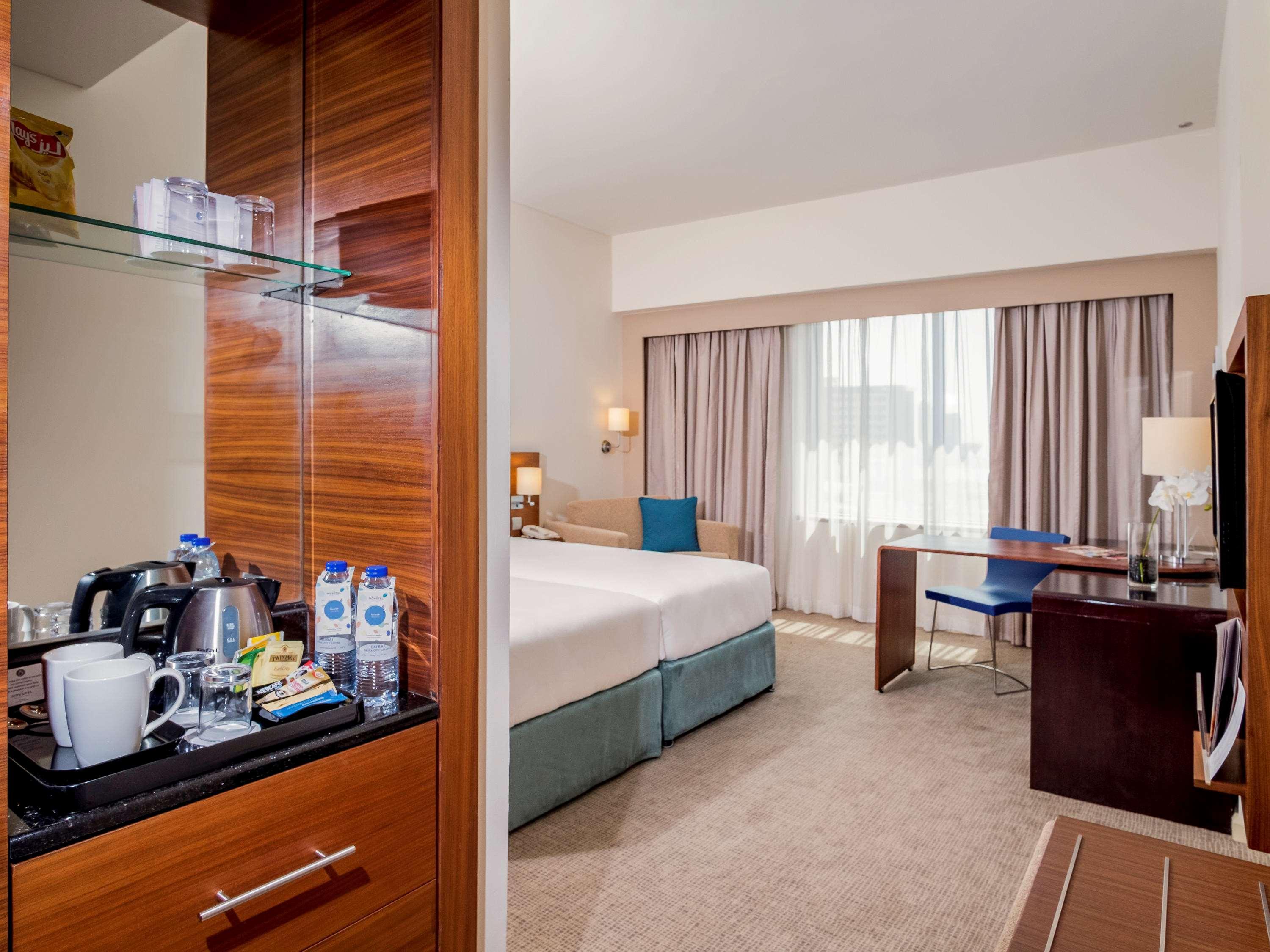 Novotel Deira Creekside Dubaj Kültér fotó