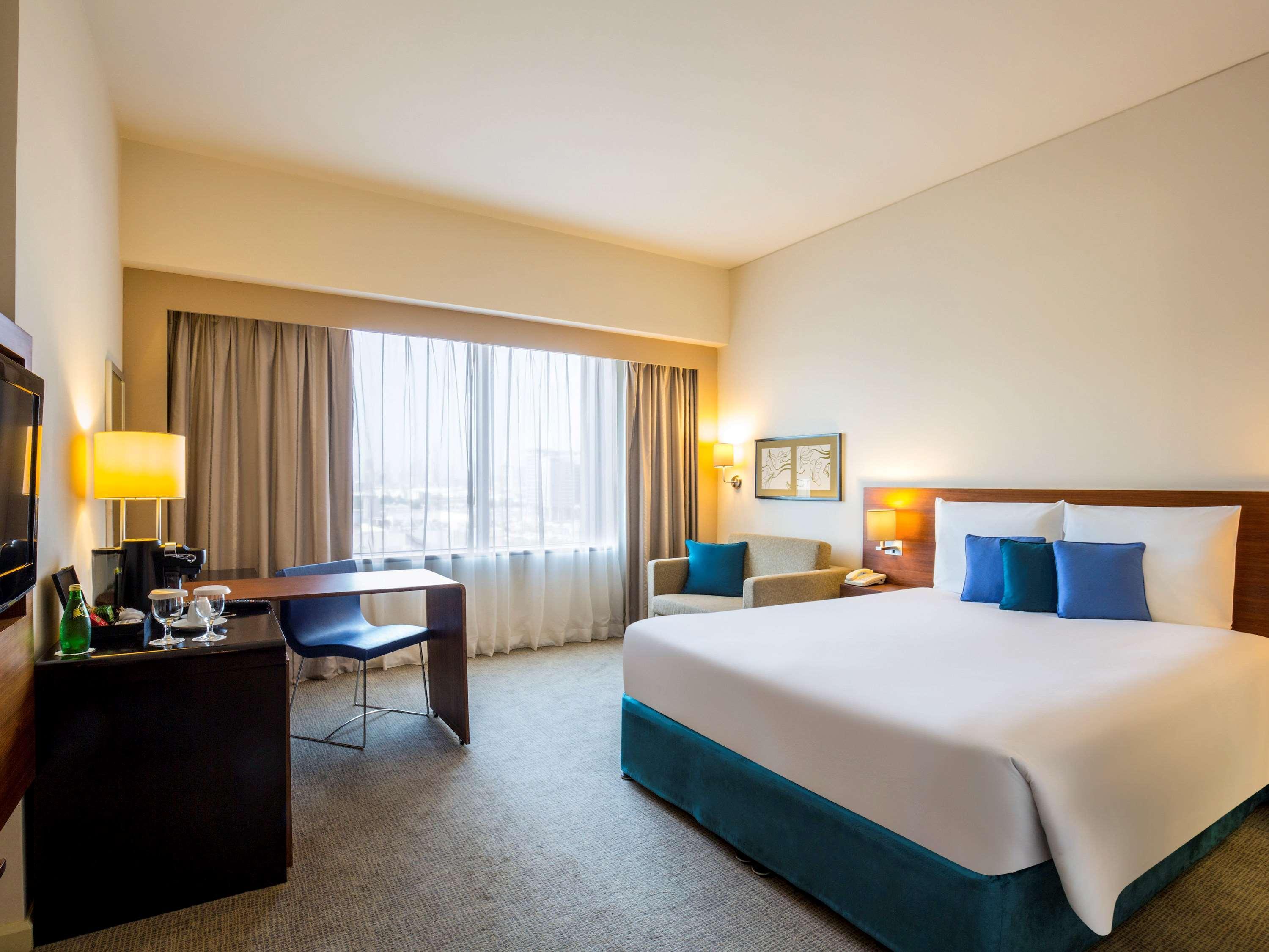 Novotel Deira Creekside Dubaj Kültér fotó
