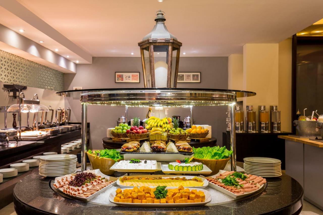 Novotel Deira Creekside Dubaj Kültér fotó