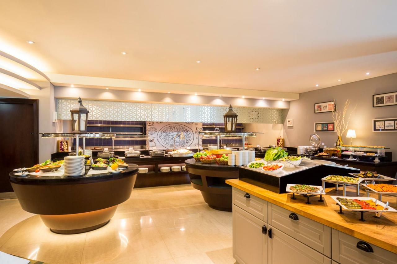 Novotel Deira Creekside Dubaj Kültér fotó