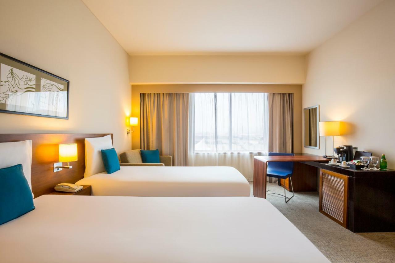 Novotel Deira Creekside Dubaj Kültér fotó