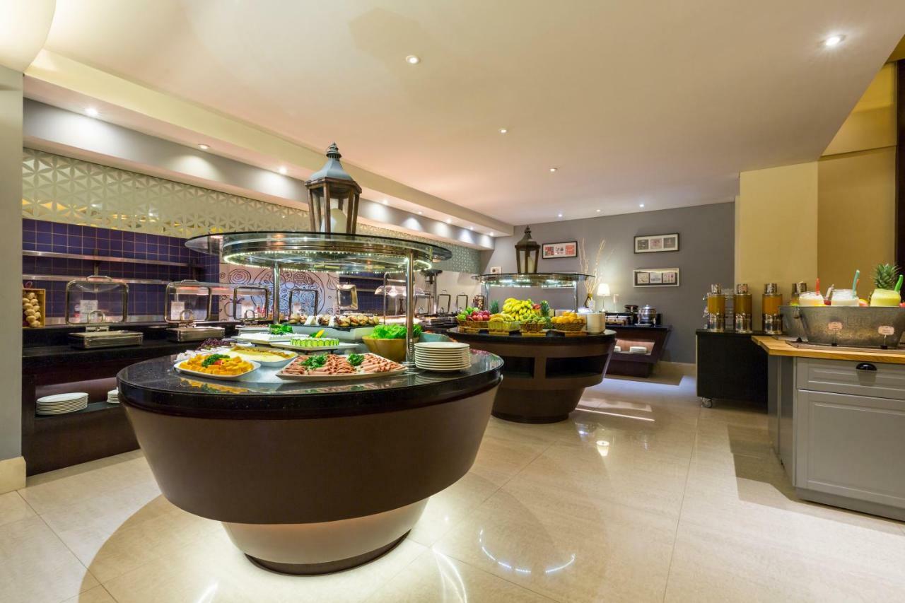 Novotel Deira Creekside Dubaj Kültér fotó