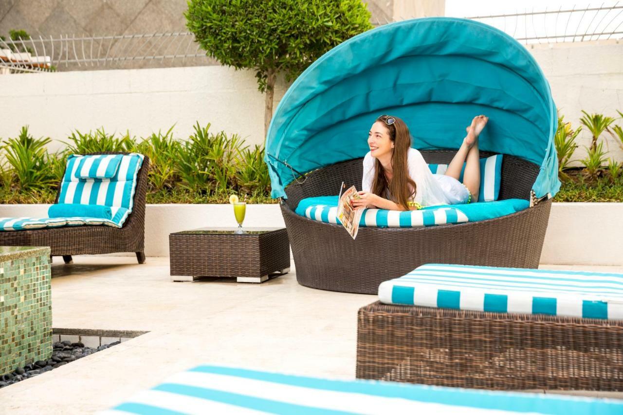 Novotel Deira Creekside Dubaj Kültér fotó