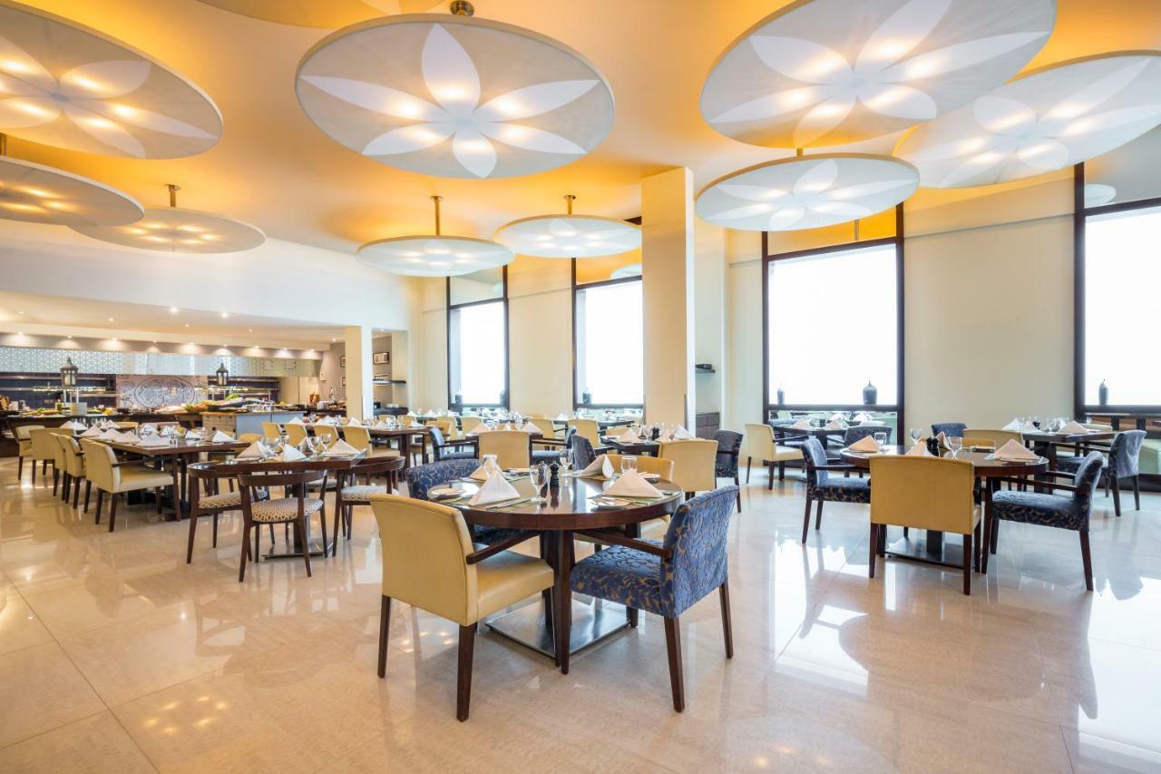 Novotel Deira Creekside Dubaj Kültér fotó